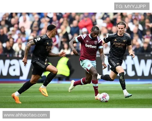 2020年英超曼联与诺维奇的精彩对决回顾与分析